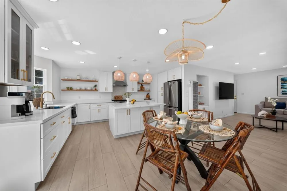 1892 Macduee Way San Jose, CA 95121
