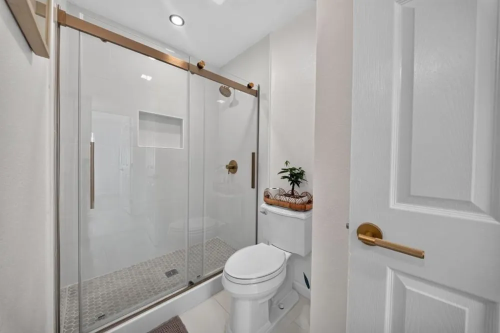 1892 Macduee Way San Jose, CA 95121