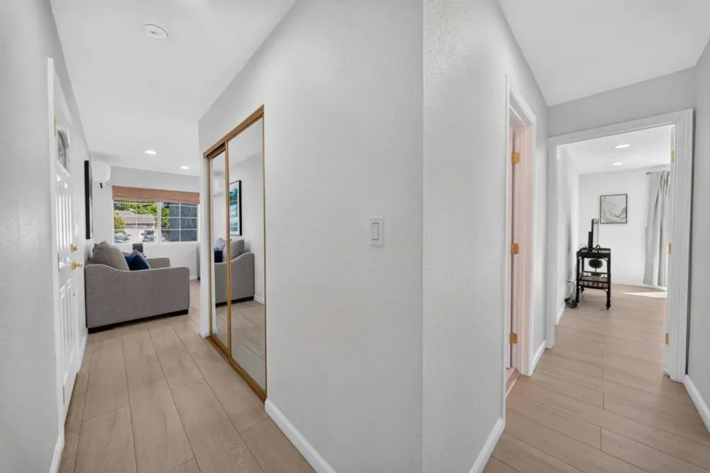 1892 Macduee Way San Jose, CA 95121