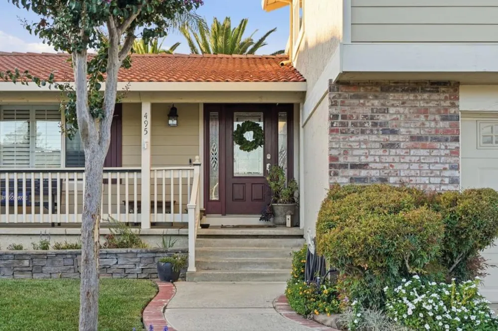 495 London Drive Gilroy, CA 95020
