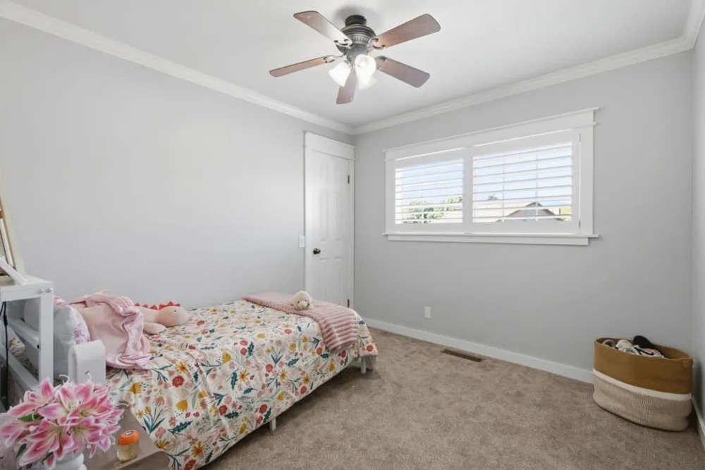 495 London Drive Gilroy, CA 95020