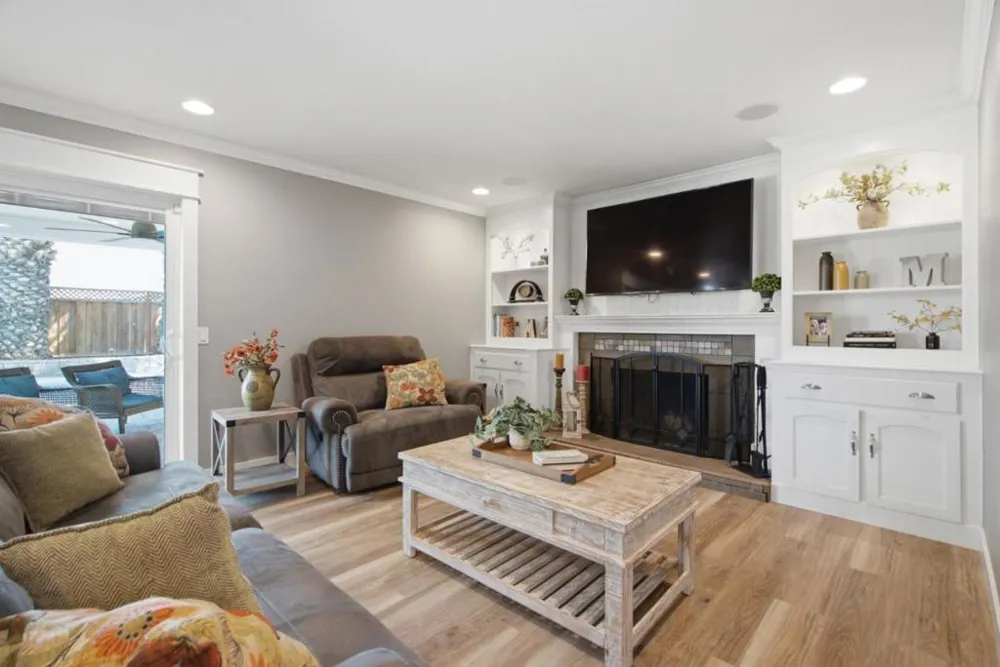 495 London Drive Gilroy, CA 95020