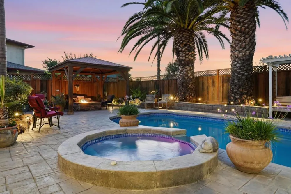 495 London Drive Gilroy, CA 95020