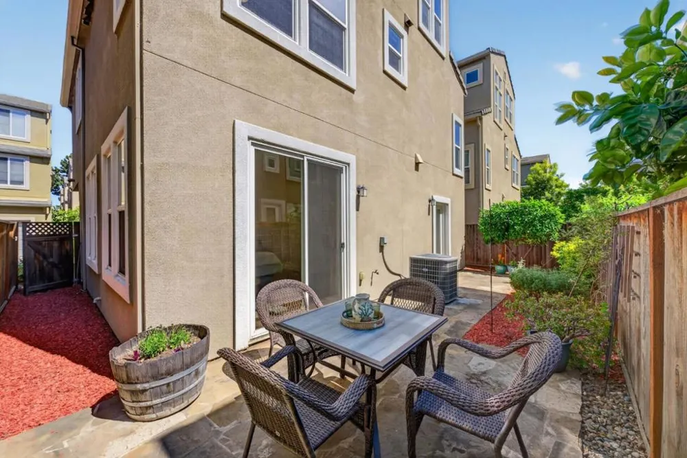 3574 Stout Place Santa Clara, CA 95051