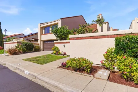 26 Lido Circle