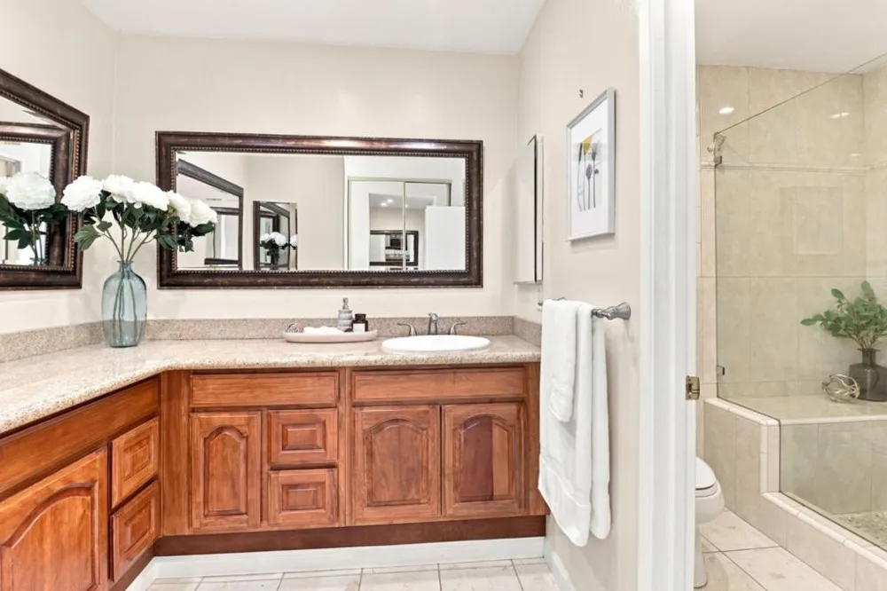 26 Lido Circle Redwood City, CA 94065