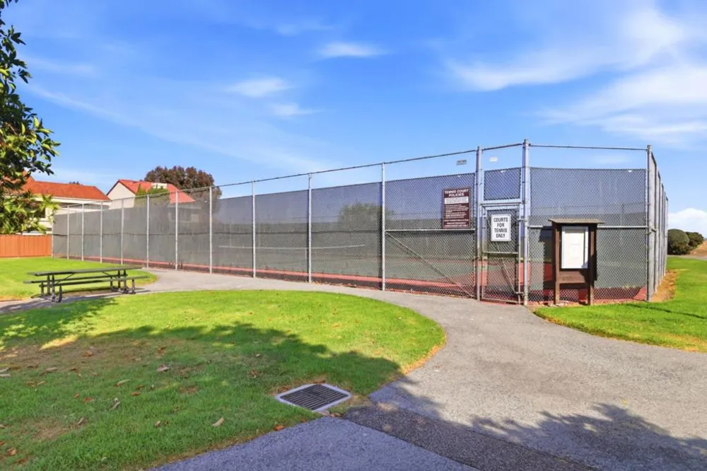 26 Lido Circle Redwood City, CA 94065