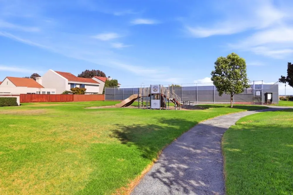 26 Lido Circle Redwood City, CA 94065