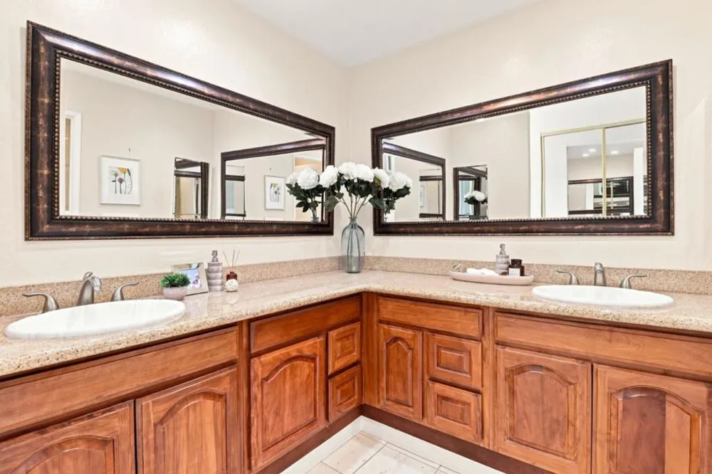 26 Lido Circle Redwood City, CA 94065
