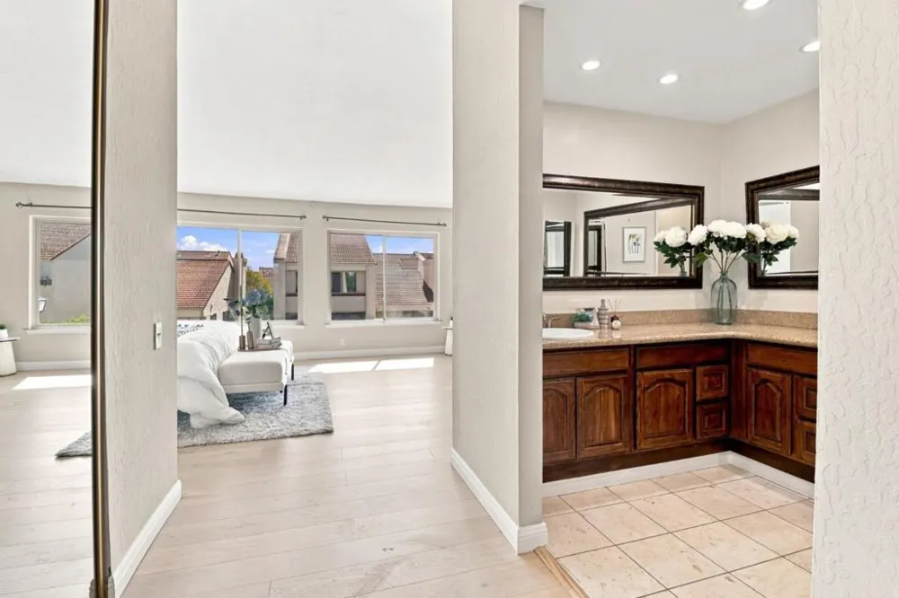 26 Lido Circle Redwood City, CA 94065