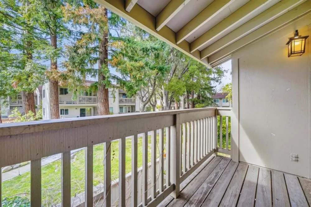 19124 Vineyard Lane Saratoga, CA 95070
