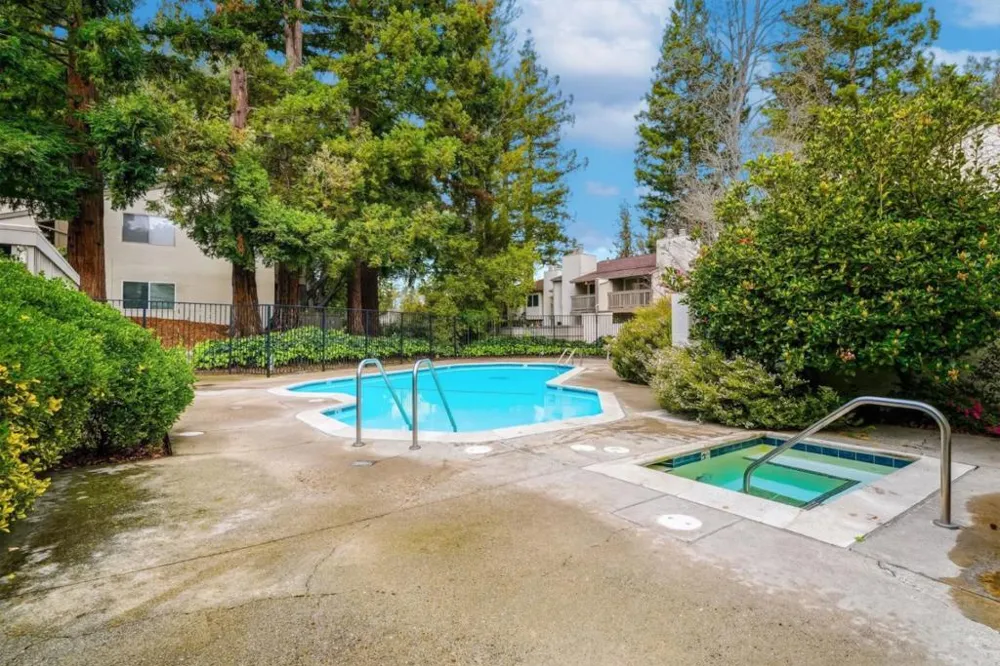 19124 Vineyard Lane Saratoga, CA 95070