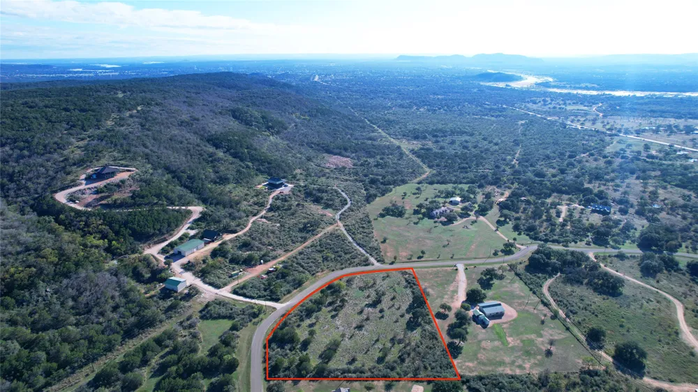 6 Lehne Loop Buchanan Dam, TX 78609