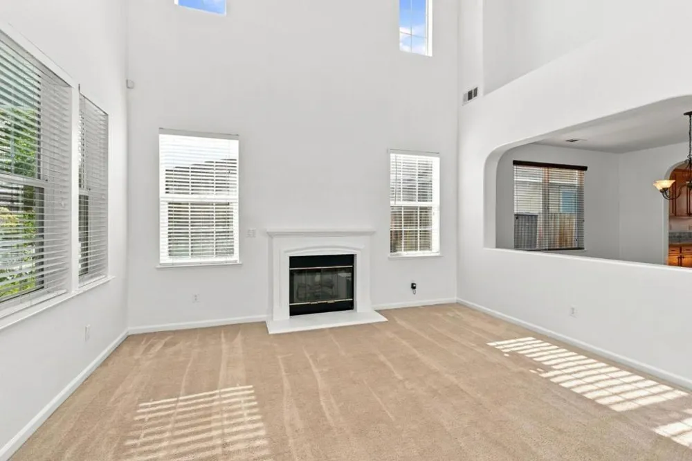 1951 Trail Way Turlock, CA 95382