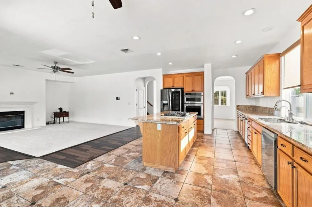 1951 Trail Way Turlock, CA 95382