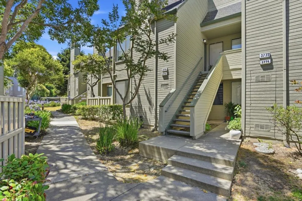3778 Stoneglen Richmond, CA 94806