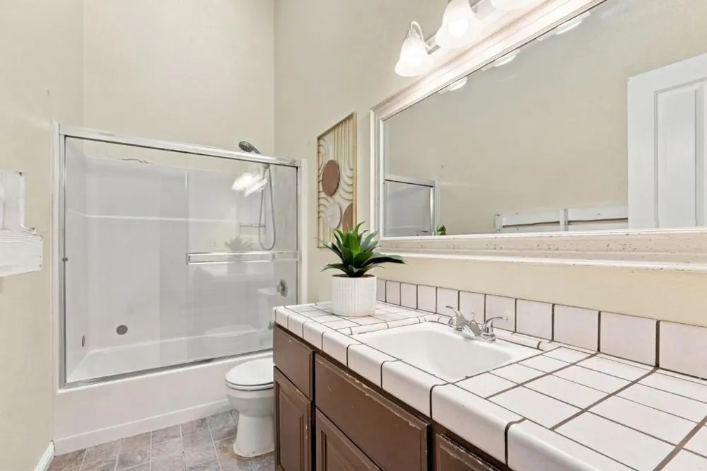 801 Nash Road #A9 Hollister, CA 95023