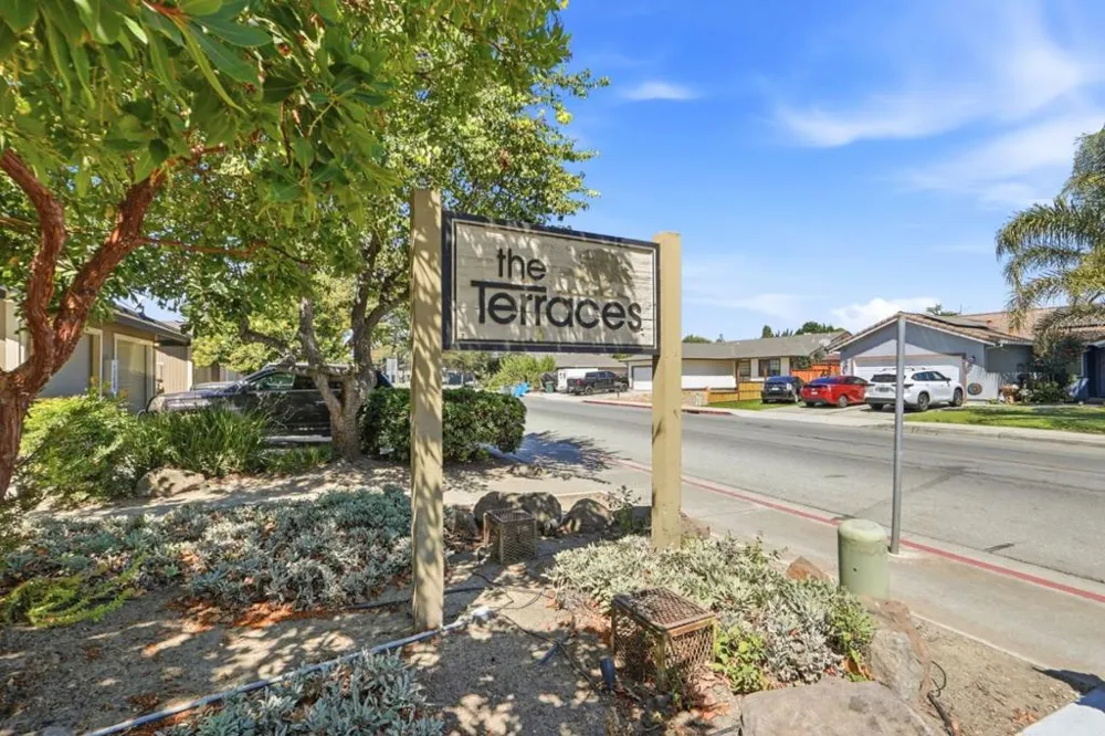 801 Nash Road #A9 Hollister, CA 95023