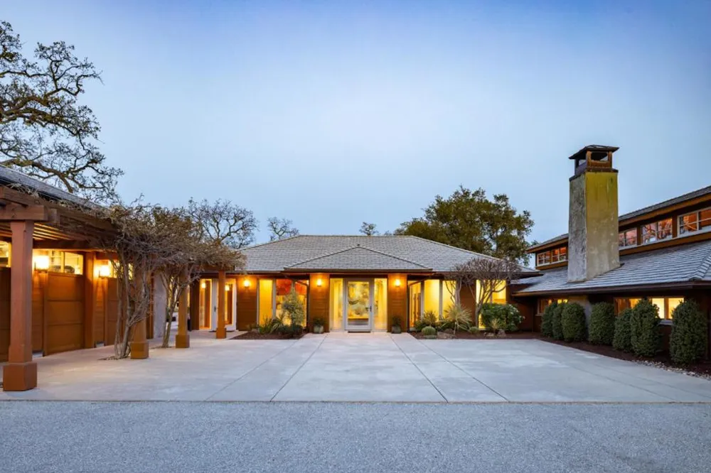 18 Touche Carmel, CA 93923