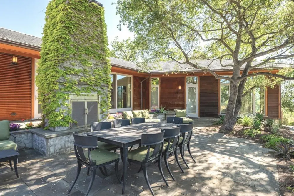 18 Touche Carmel, CA 93923