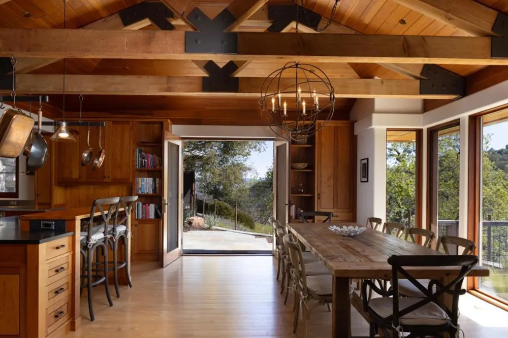 18 Touche Carmel, CA 93923