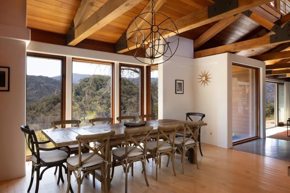 18 Touche Carmel, CA 93923
