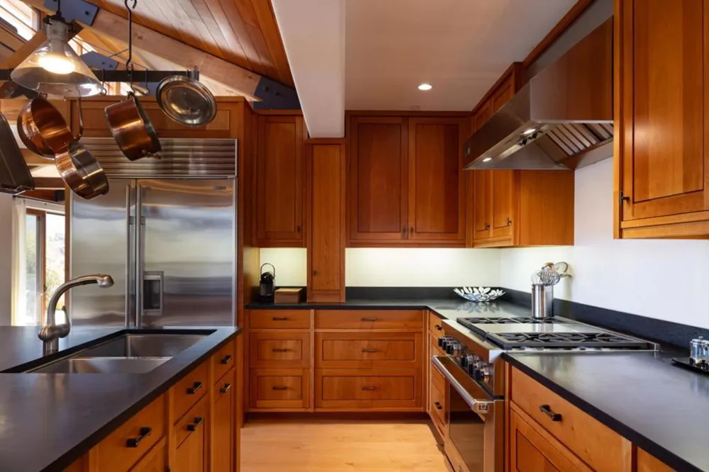 18 Touche Carmel, CA 93923