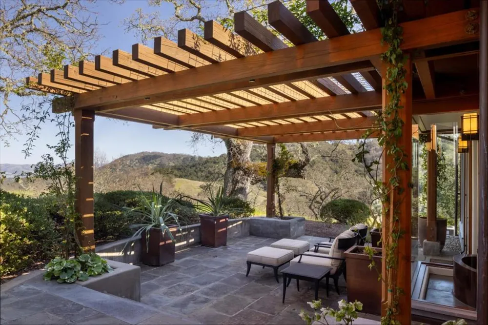 18 Touche Carmel, CA 93923