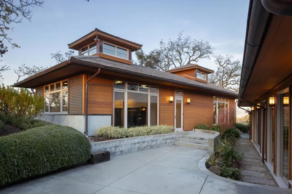 18 Touche Carmel, CA 93923