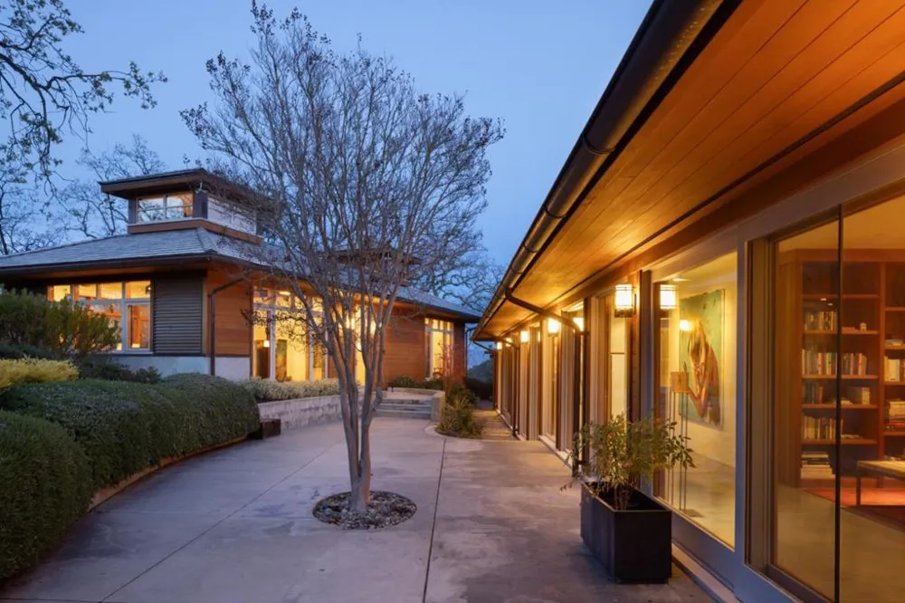 18 Touche Carmel, CA 93923
