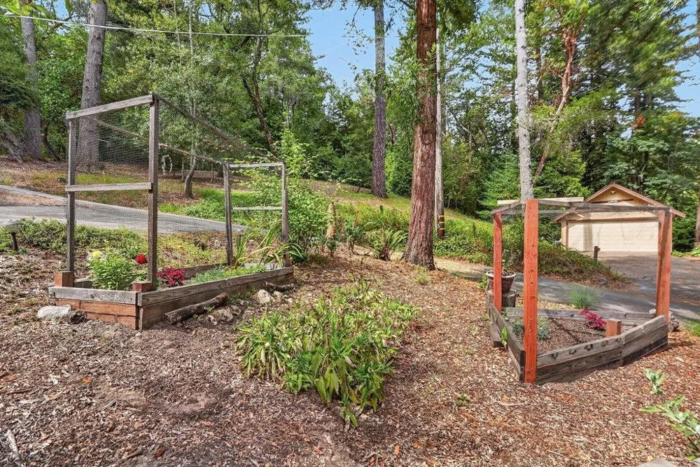 165 Taylor Road Ben Lomond, CA 95005