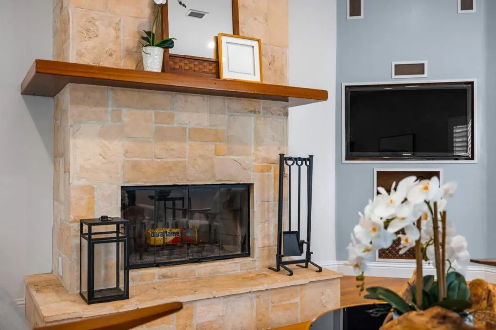 537 Larkin Street Monterey, CA 93940