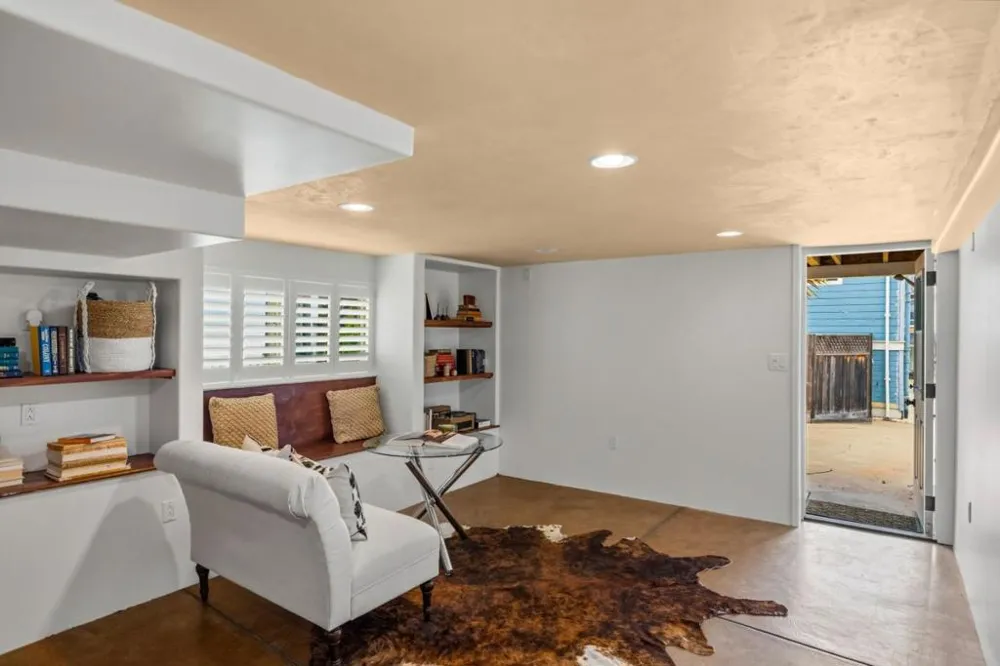 537 Larkin Street Monterey, CA 93940