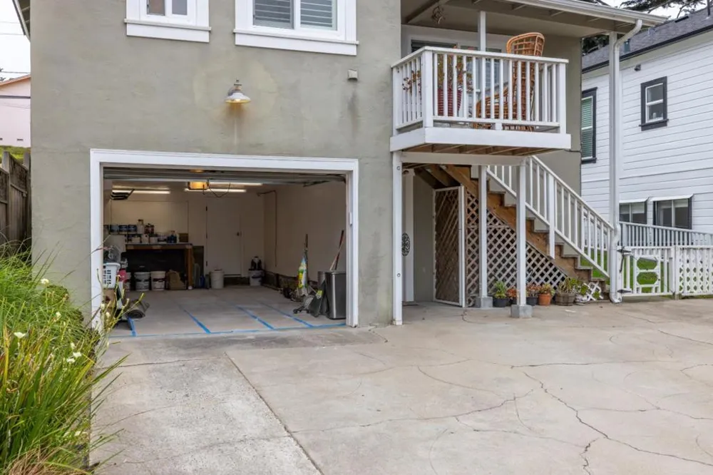 537 Larkin Street Monterey, CA 93940