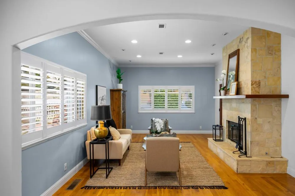 537 Larkin Street Monterey, CA 93940