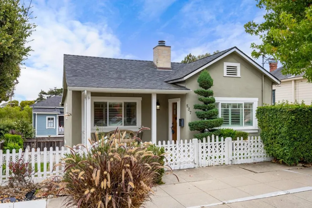 537 Larkin Street Monterey, CA 93940