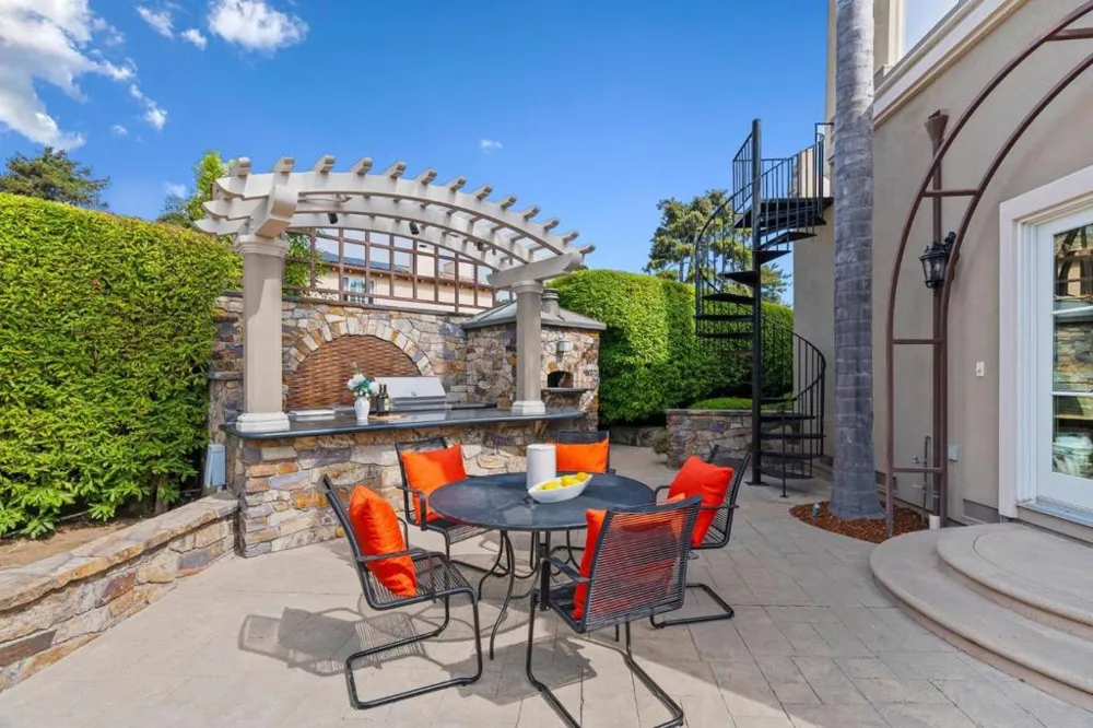 400 Seaview Drive Aptos, CA 95003