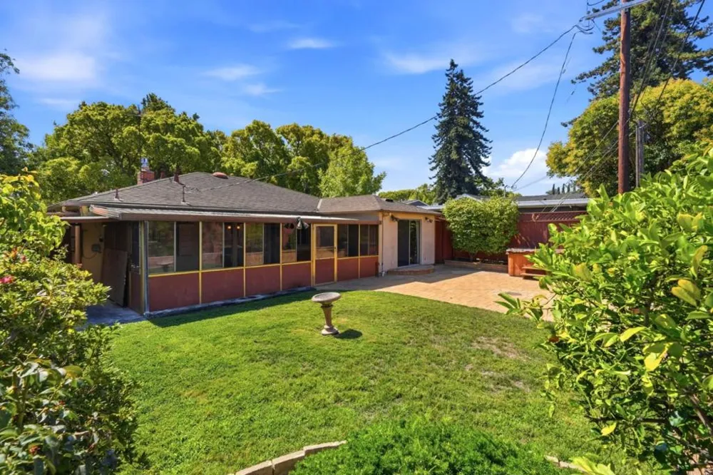 333 G STREET Redwood City, CA 94063