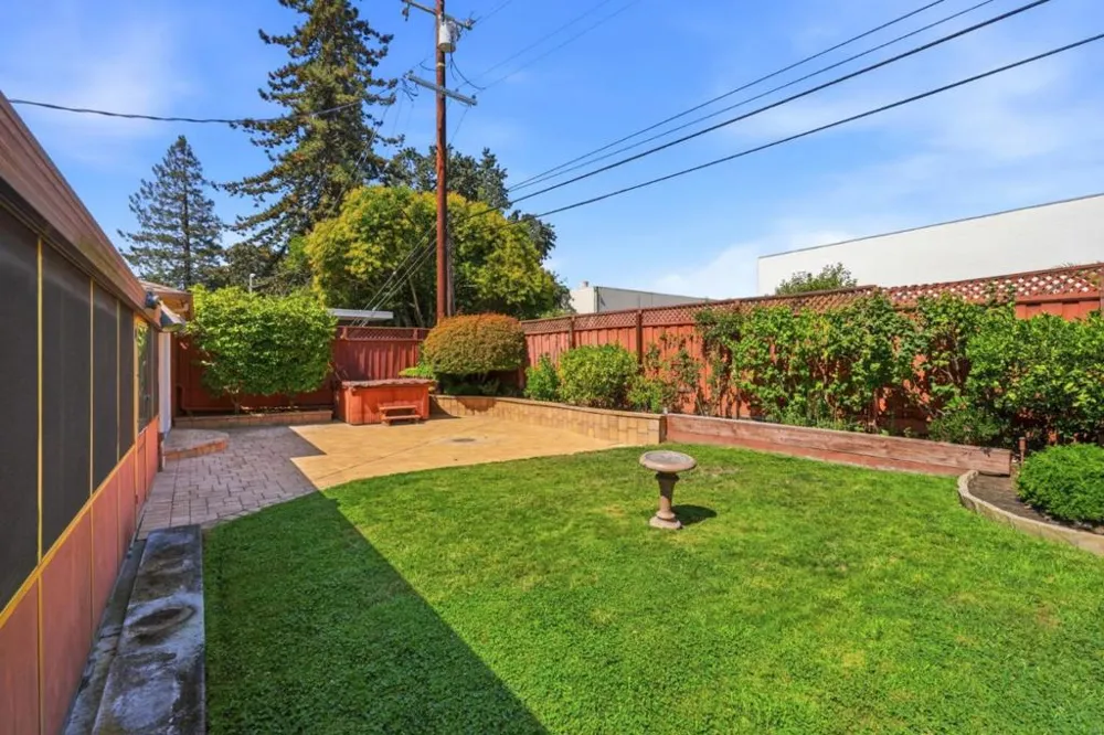 333 G STREET Redwood City, CA 94063