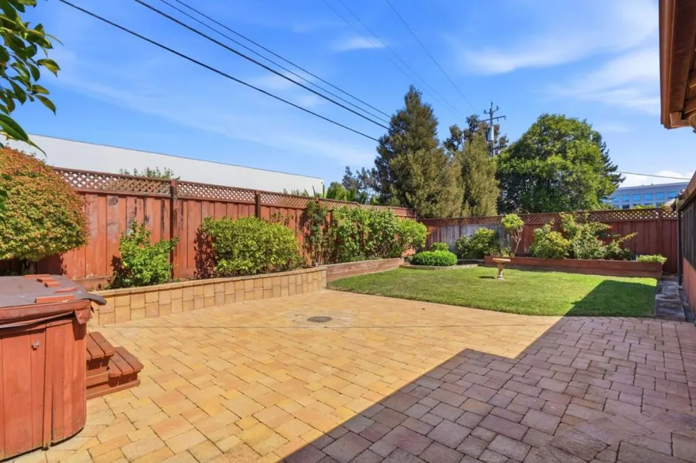 333 G STREET Redwood City, CA 94063