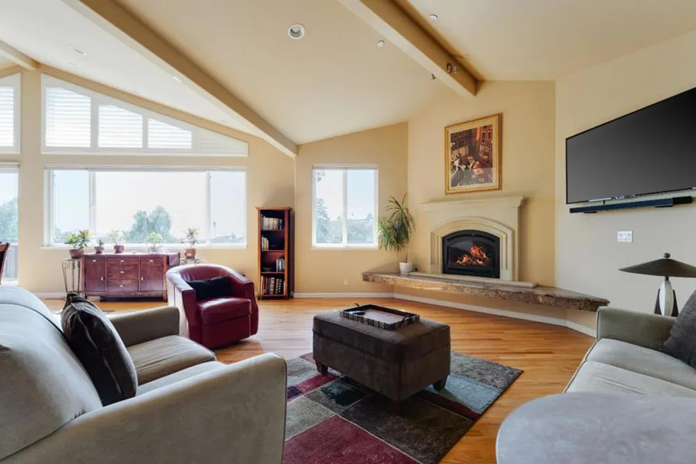 213 Sand Street Aptos, CA 95003