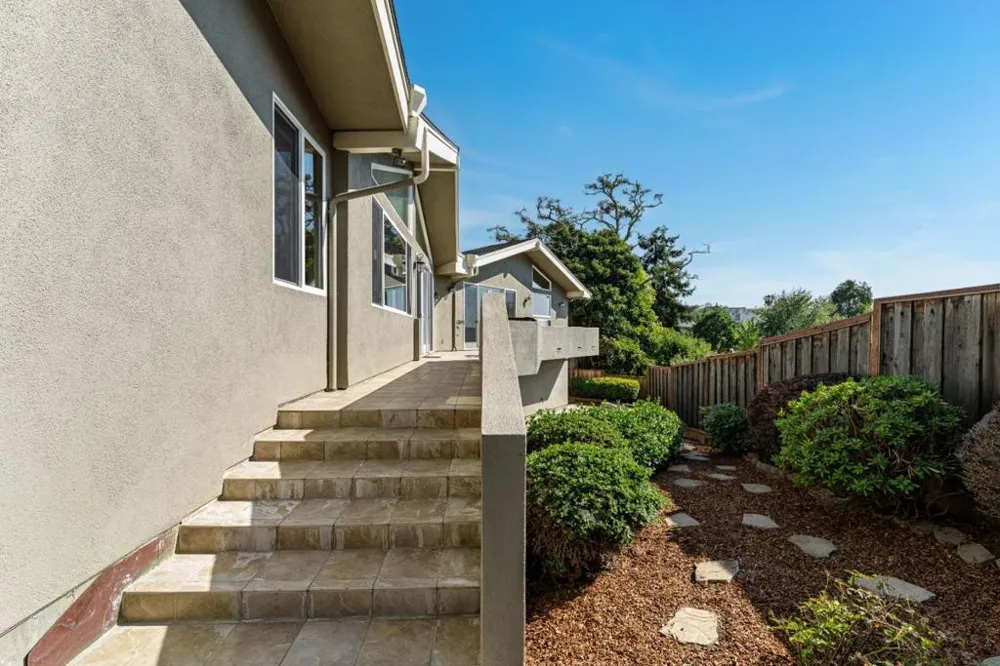 213 Sand Street Aptos, CA 95003
