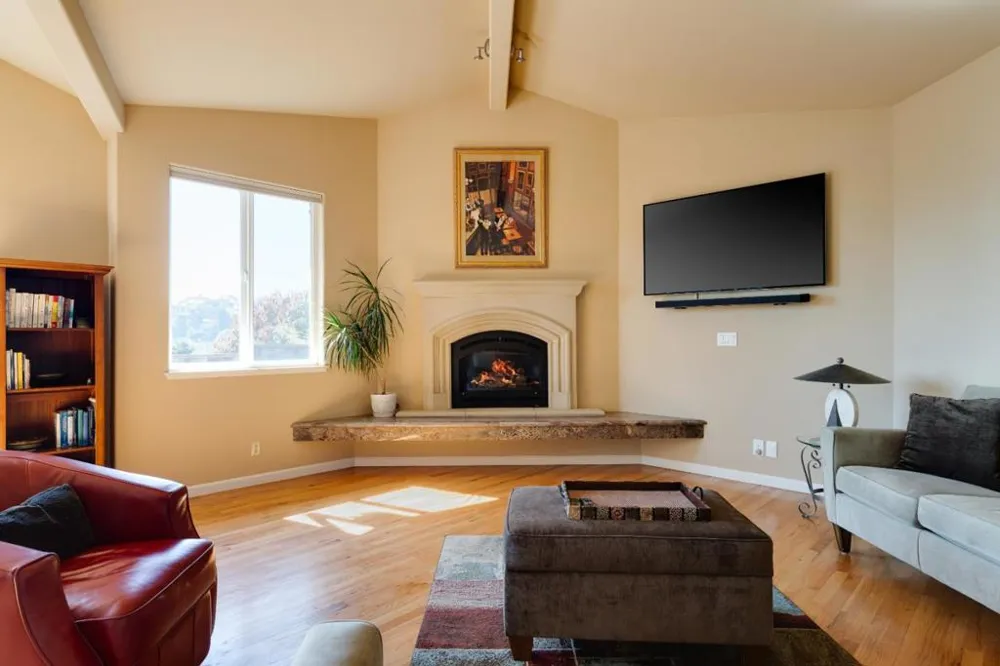 213 Sand Street Aptos, CA 95003