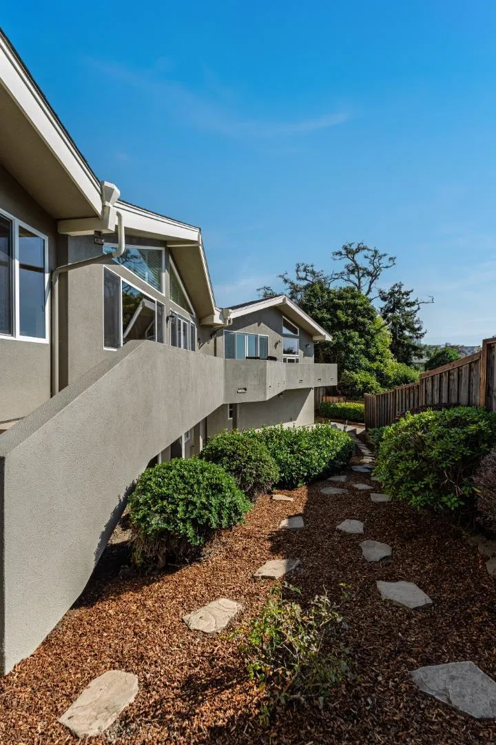 213 Sand Street Aptos, CA 95003