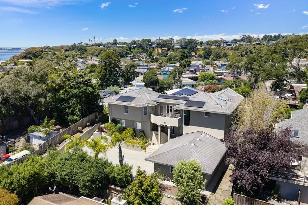 213 Sand Street Aptos, CA 95003