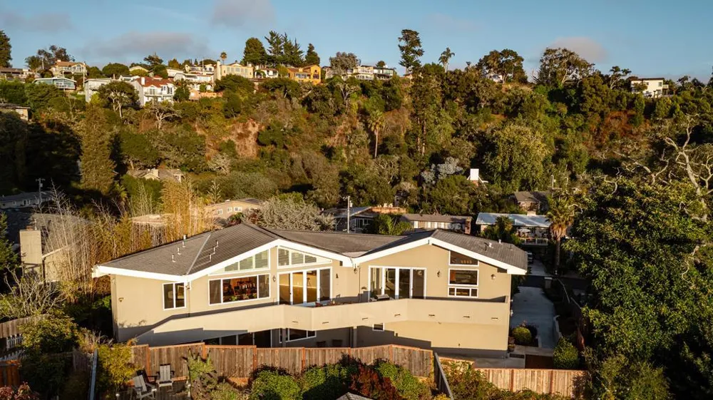 213 Sand Street Aptos, CA 95003