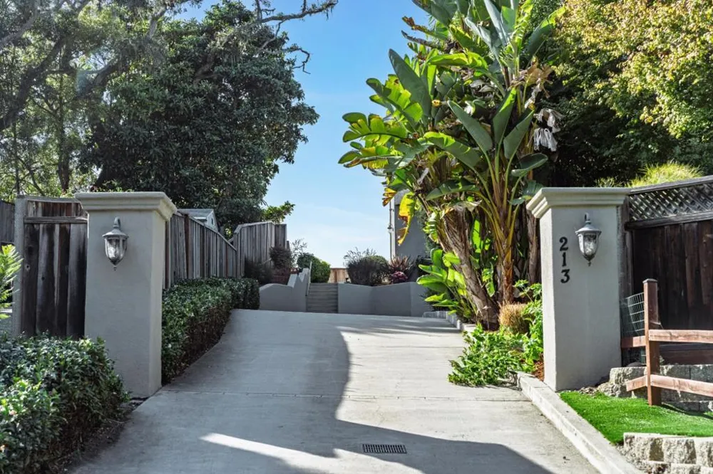 213 Sand Street Aptos, CA 95003