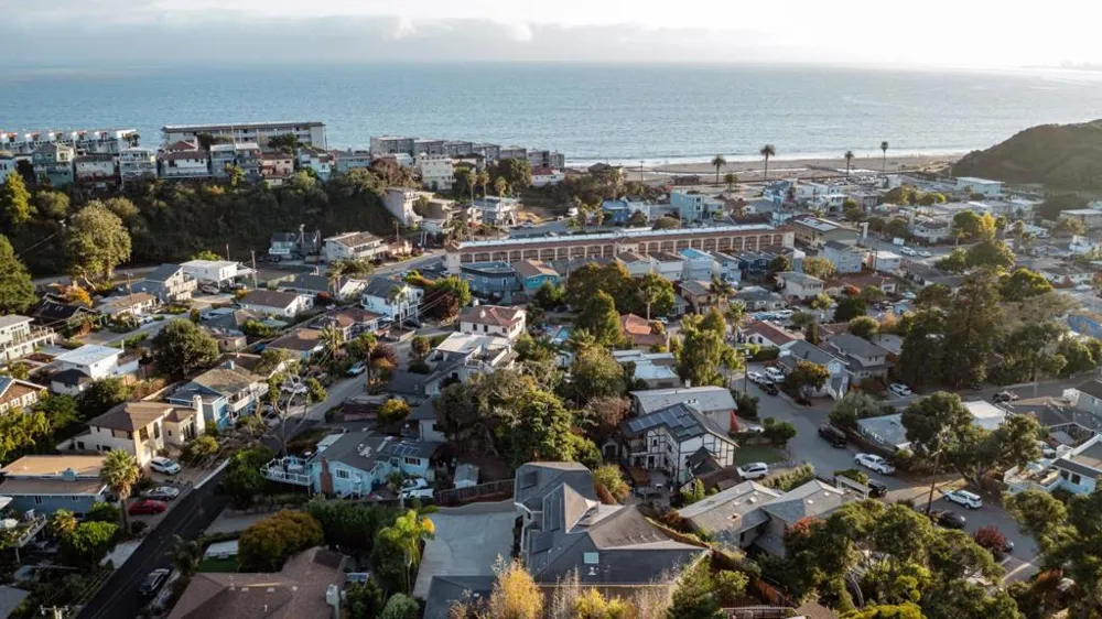 213 Sand Street Aptos, CA 95003