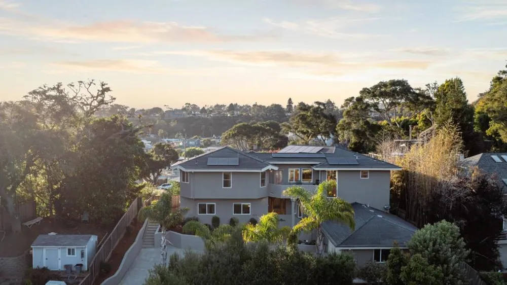 213 Sand Street Aptos, CA 95003