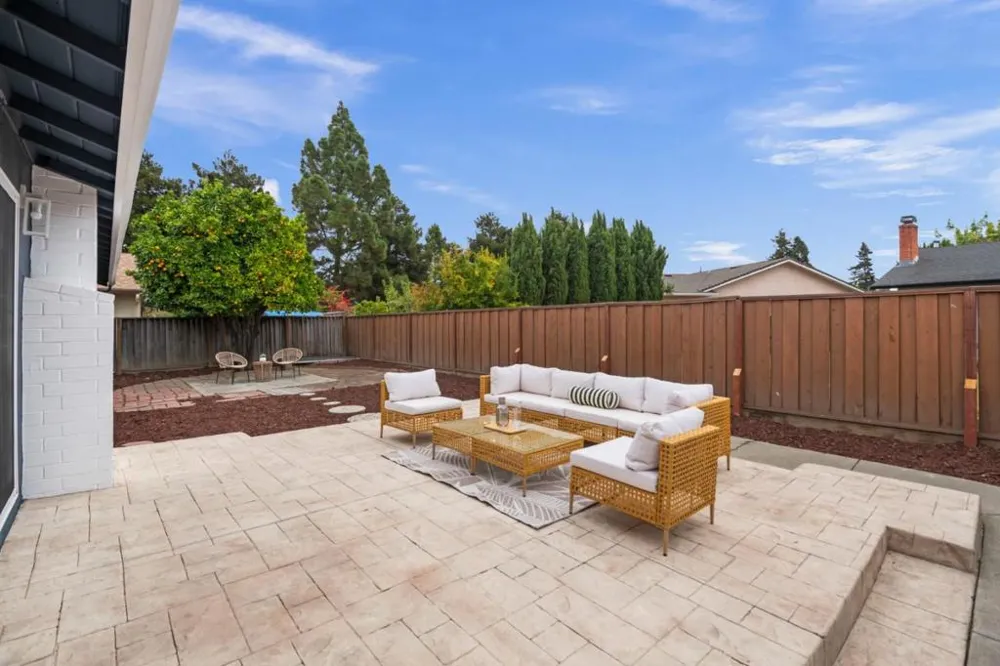 2424 Douglas Street Union City, CA 94587
